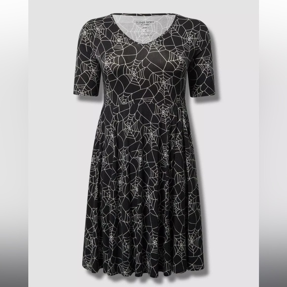 Torrid spiderweb skater dress - Picture 1 of 6